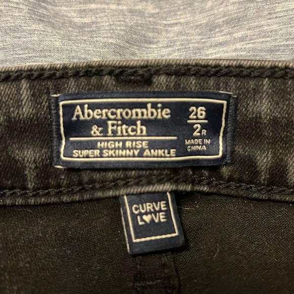 Abercrombie & Fitch High Rise Super Skinny Ankle - Curve love - Picture 3 of 3